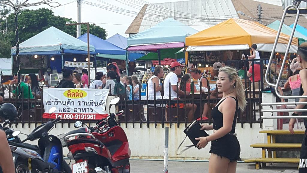 Casanova Inn Pattaya Eksteriør bilde